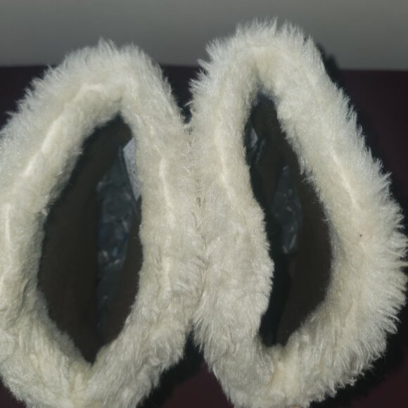 North Face Winter Boots - Picture 6 of 9